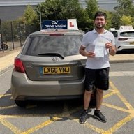 Fareed who lives in farnborough gu14 passed his manual driving test in farnborough driving test centre